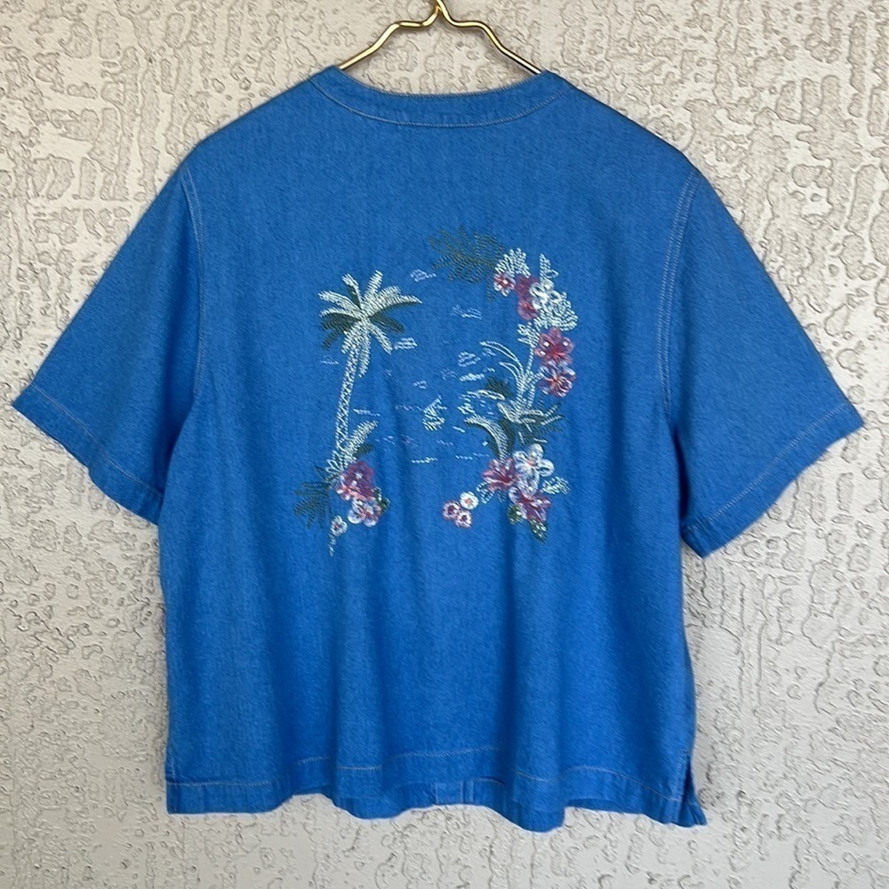 Vintage Koret City Blues Chambray Embroidered Beaded Palm Tree Button Down Top